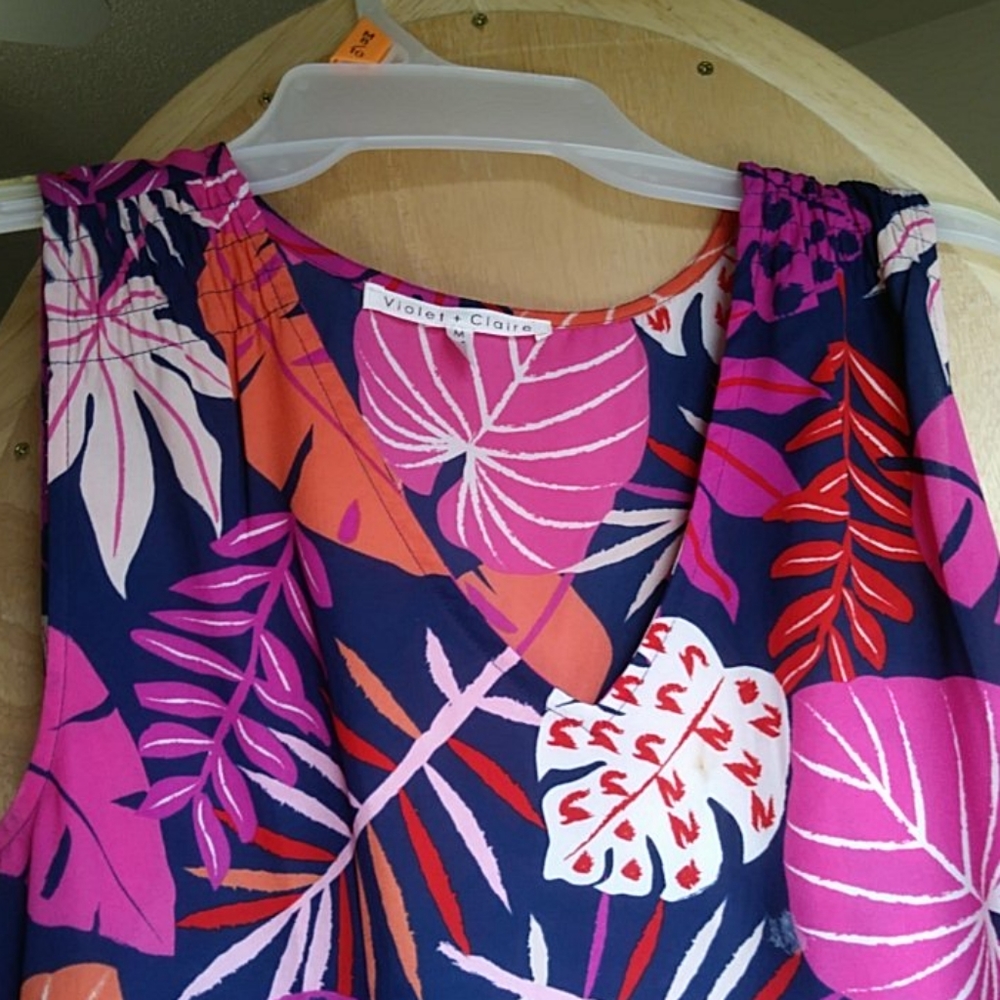 Spring/Summer Blouse - Picture 2 of 3